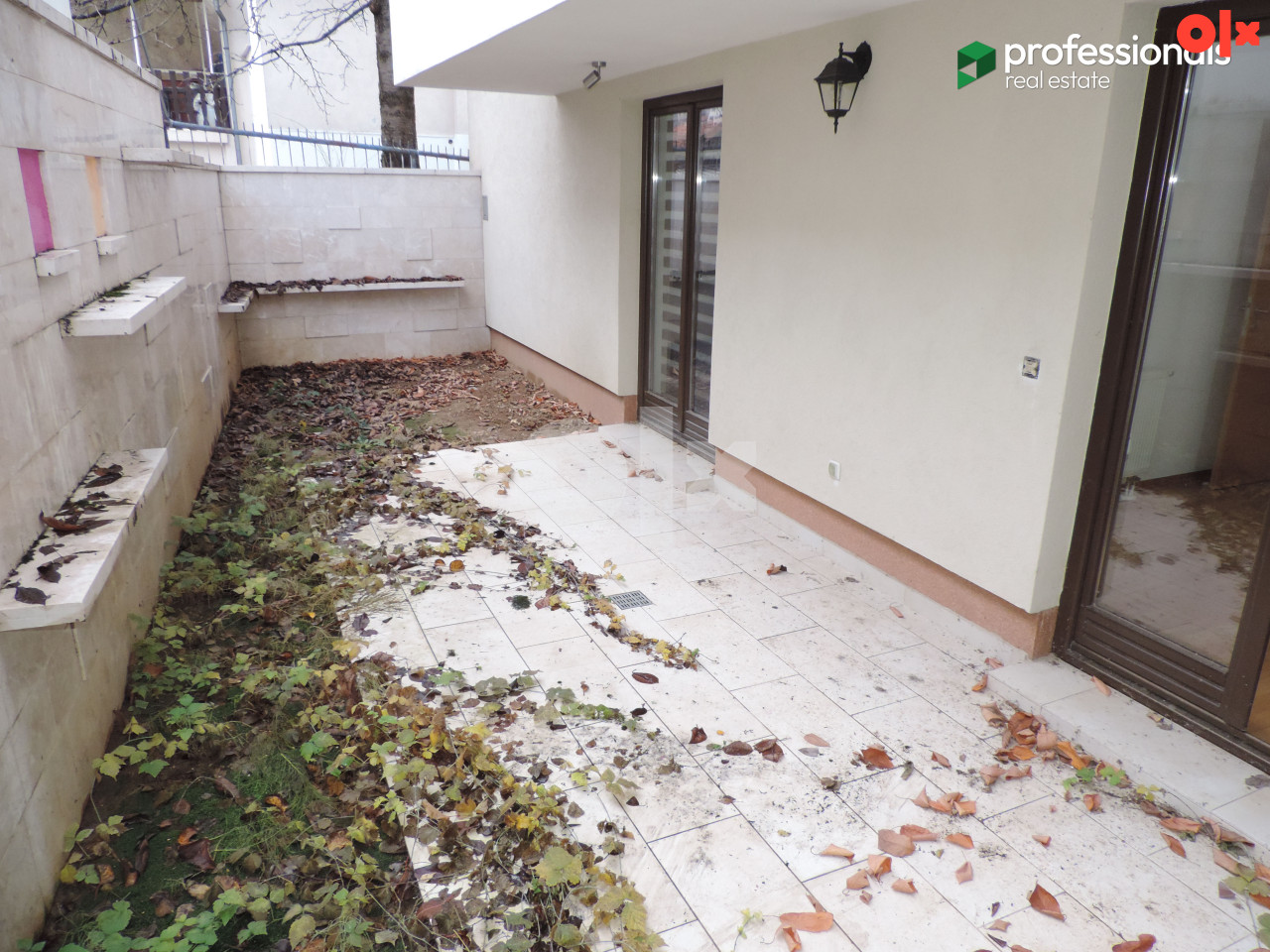 Dvoetažni stan sa garažom i baštom Stari Grad Sarajevo 149 m2 13