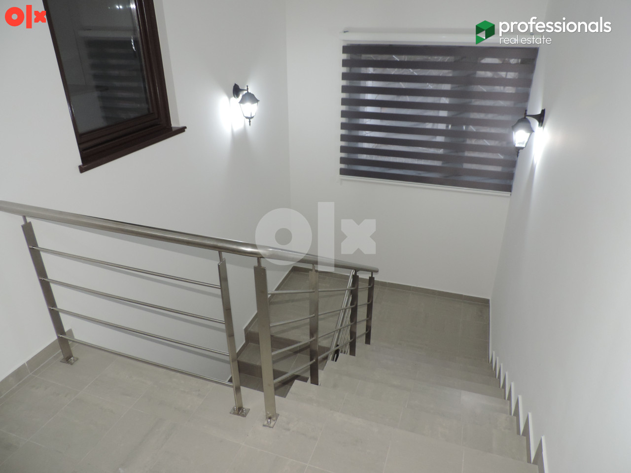 Dvoetažni stan sa garažom i baštom Stari Grad Sarajevo 149 m2 12