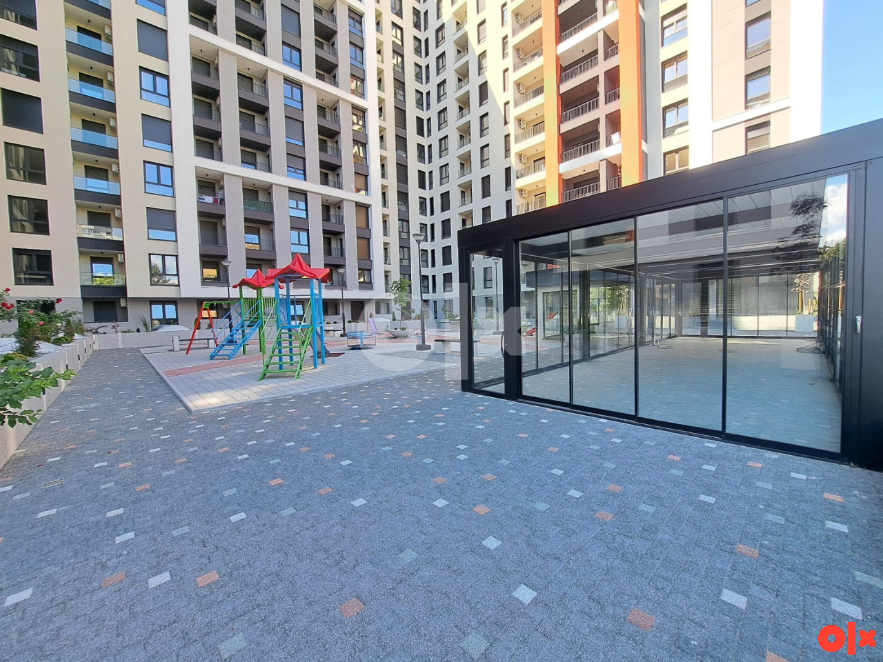 Avenija - Poslovni prostor Ljetna bašta - Sarajevo 77 m2 photo 5