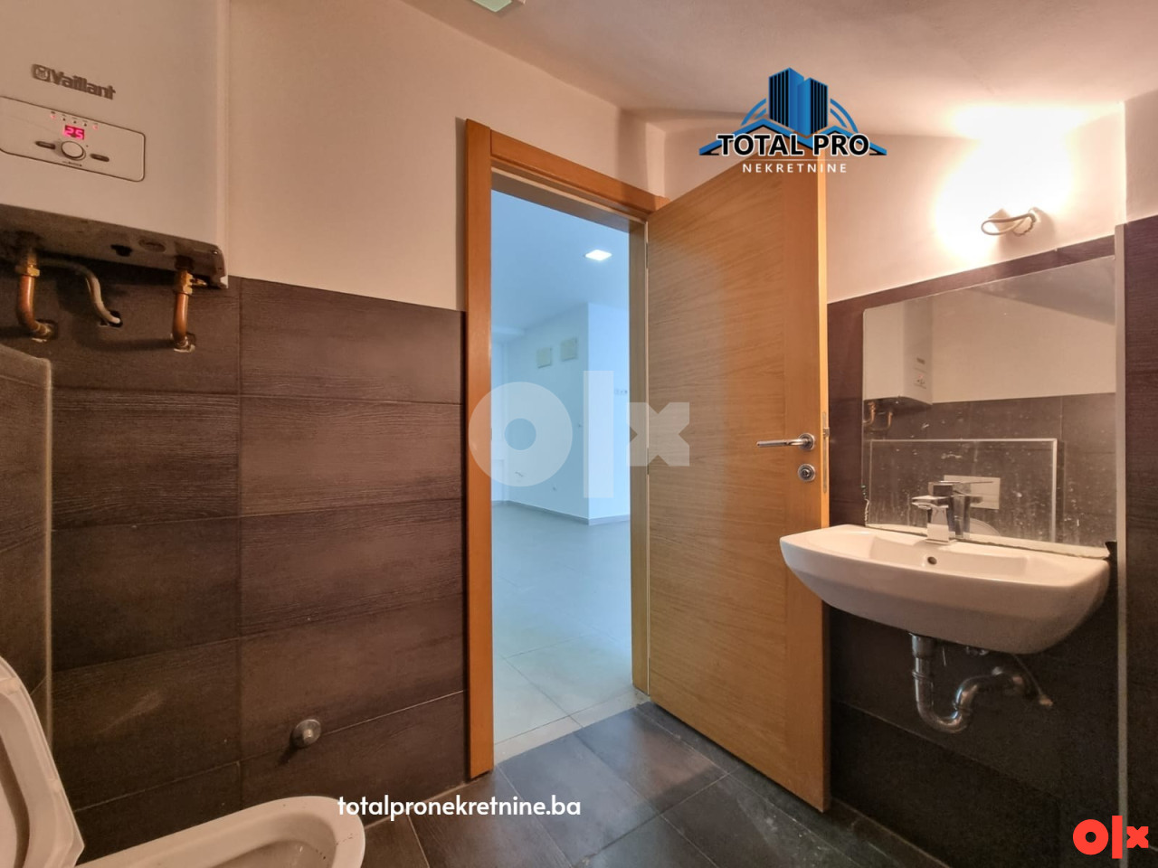TOTAL PRO/ Poslovni prostor 57 m2 / Stup Ilidža 10