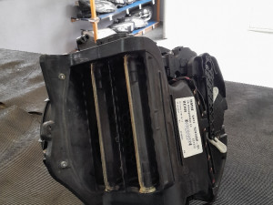 924395001 BMW F10 MOTORIC GRIJANJA KABINE