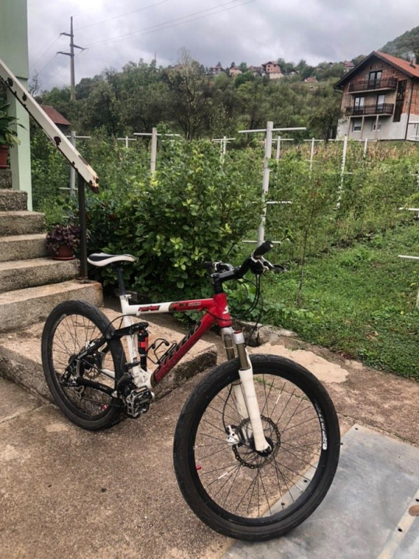 Bicikl Biciklo Stevens KTM Trek Specialized Santa Cruz