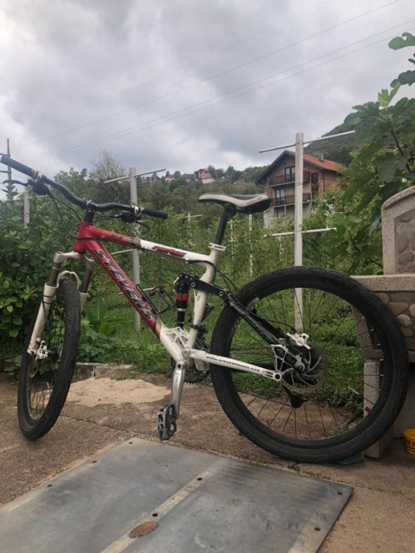 Bicikl Biciklo Stevens KTM Trek Specialized Santa Cruz