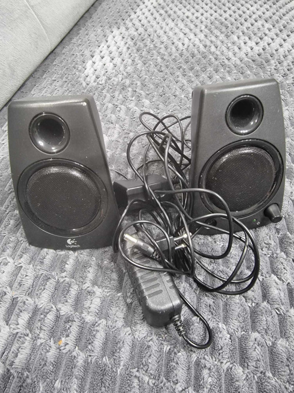 Logitech zvucnici