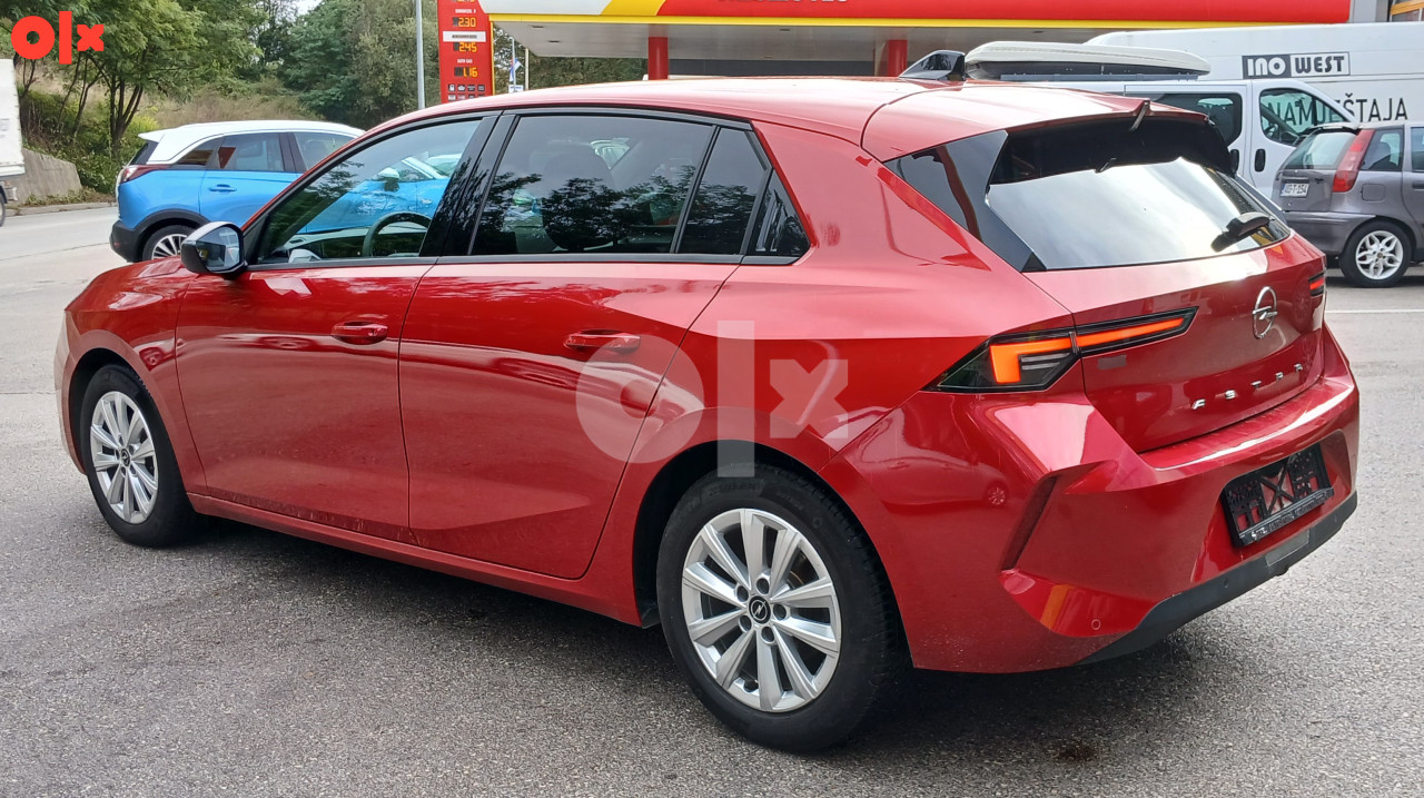 Opel Astra 1.2 Business Edition A/T *2023* [REZERVISANO]