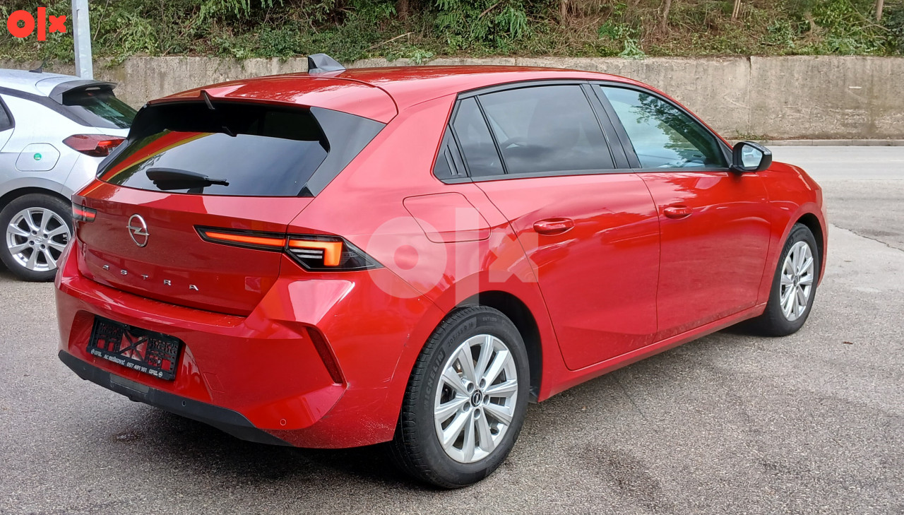 Opel Astra 1.2 Business Edition A/T *2023* [REZERVISANO]