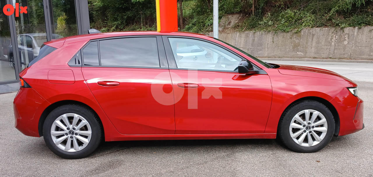 Opel Astra 1.2 Business Edition A/T *2023* [REZERVISANO]