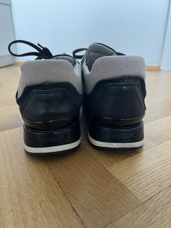 GEOX zenske tene br 39