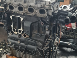 Dijelovi motora golf audi  1.4 TSI benzinac 90 kw