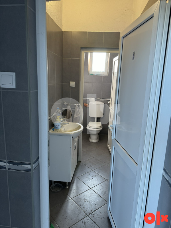 600m2 Hala sa skladistem i kancelarijama BL-Laktasi uz autoput 13