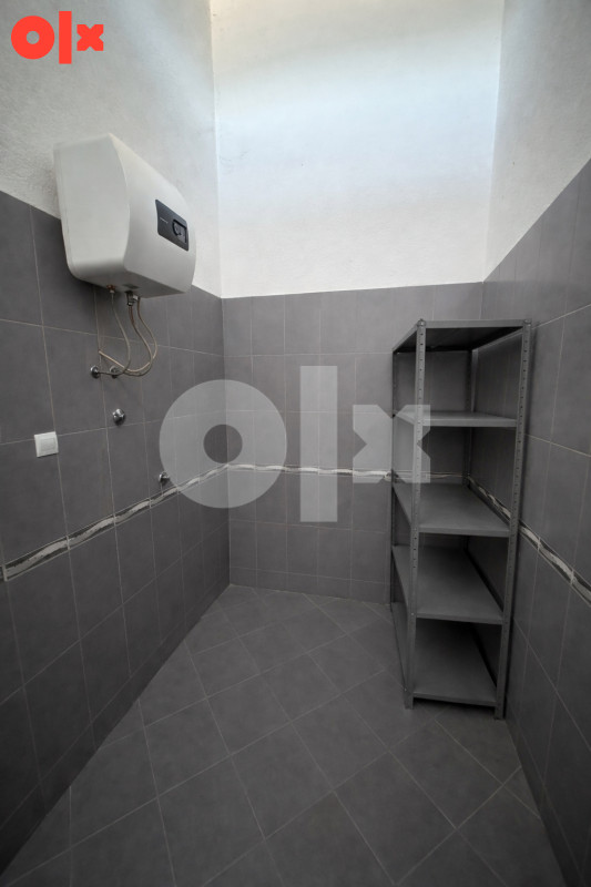 600m2 Hala sa skladistem i kancelarijama BL-Laktasi uz autoput 21