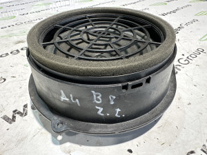Zvucnik zadnji Audi A4 B8