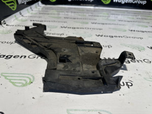 Nosac fara desni Audi A4 B8 (fotografija 3)