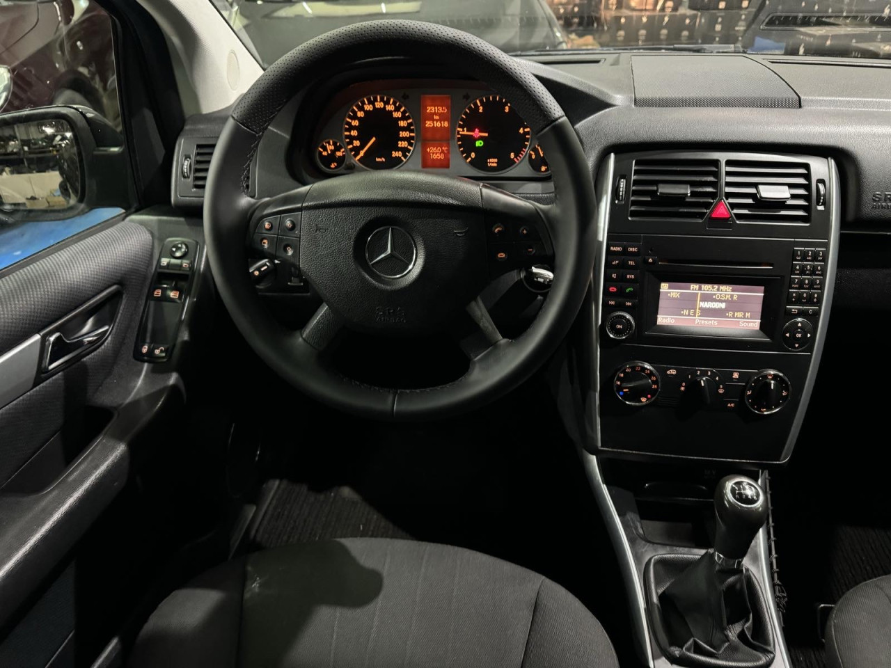 MERCEDES-BENZ B180 CDI, 2010 GODINA,REGISTROVAN