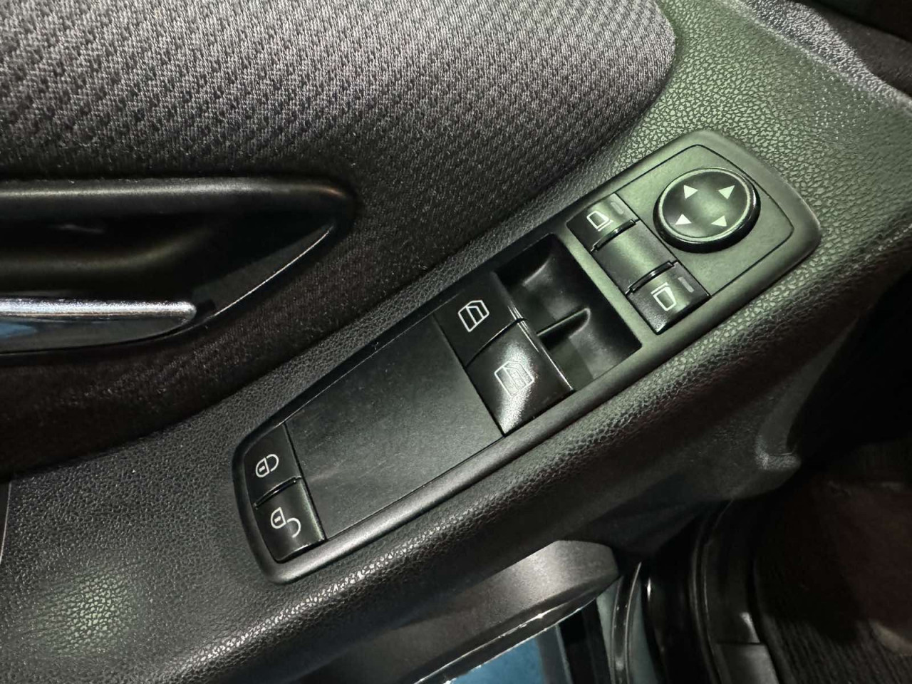 MERCEDES-BENZ B180 CDI, 2010 GODINA,REGISTROVAN