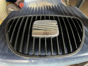 Prednja maska sa znakom seat ibiza 03-08