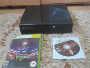 Xbox 360 Super Slim Konzola ( Xbox 360 )