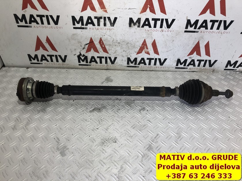 Poluosovina DESNA VW Passat B8 1,6 TDI 2017 3Q0407272BP