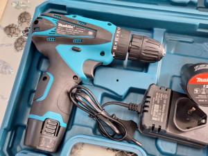 AKU BUŠILICA MAKITA 12V 3/8 10mm ALAT