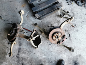 Glavcina lijeva desna passat 5 5+ audi a4 a6 superb