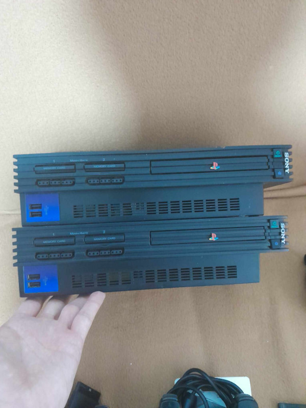 2x Play Station 2 Čipovan ( 23 igrice Instalirane Ps2 )
