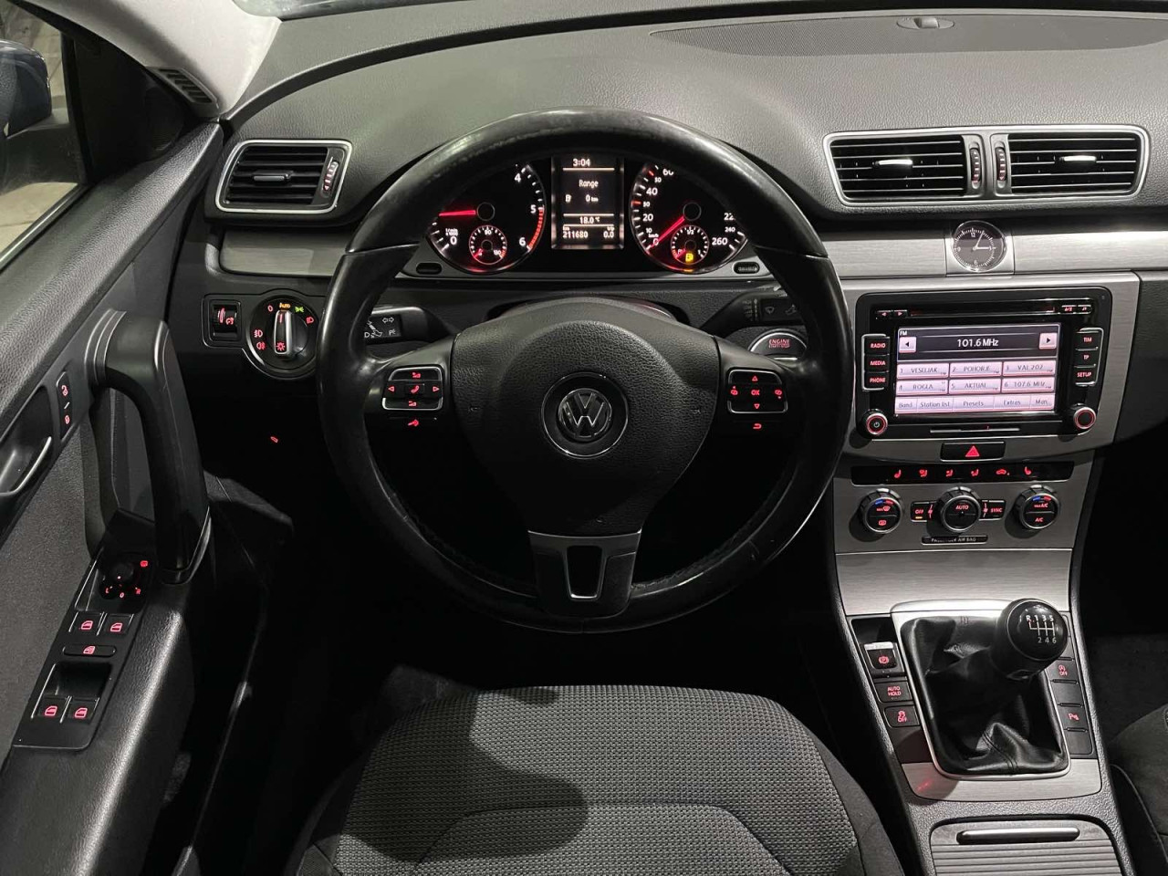 VW PASSAT 2.0 TDI HIGHLINE , 2012 GOD, XENONI, KLIMA