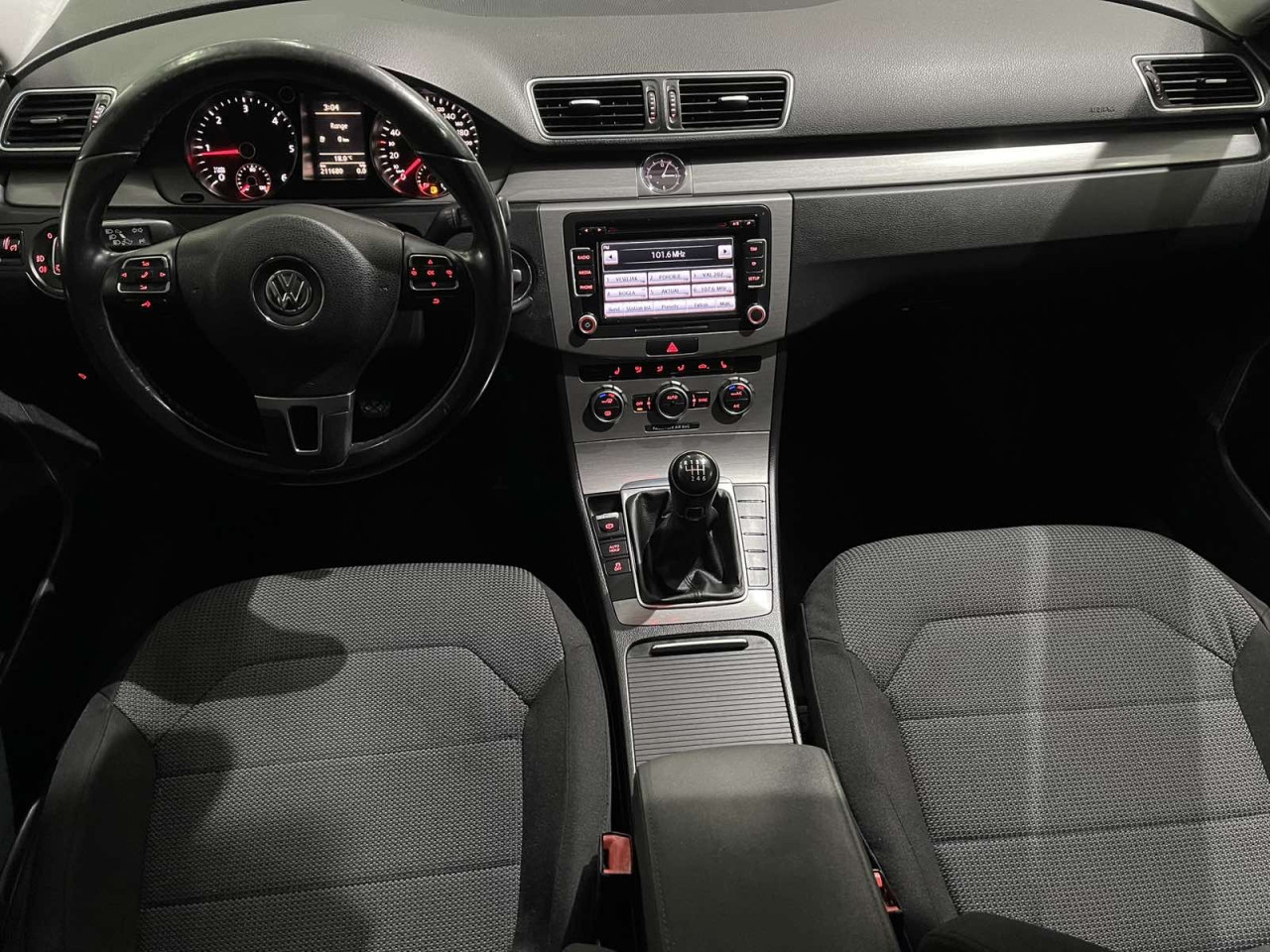 VW PASSAT 2.0 TDI HIGHLINE , 2012 GOD, XENONI, KLIMA