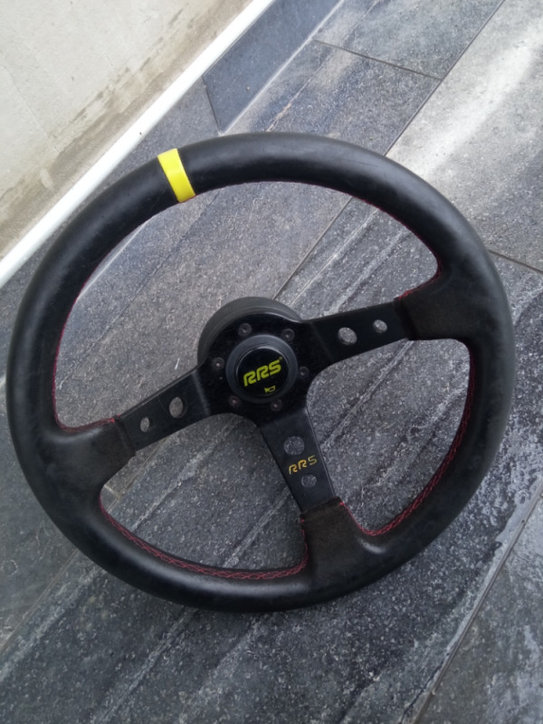 Sportski volan RRS i naba momo golf 2 / 3