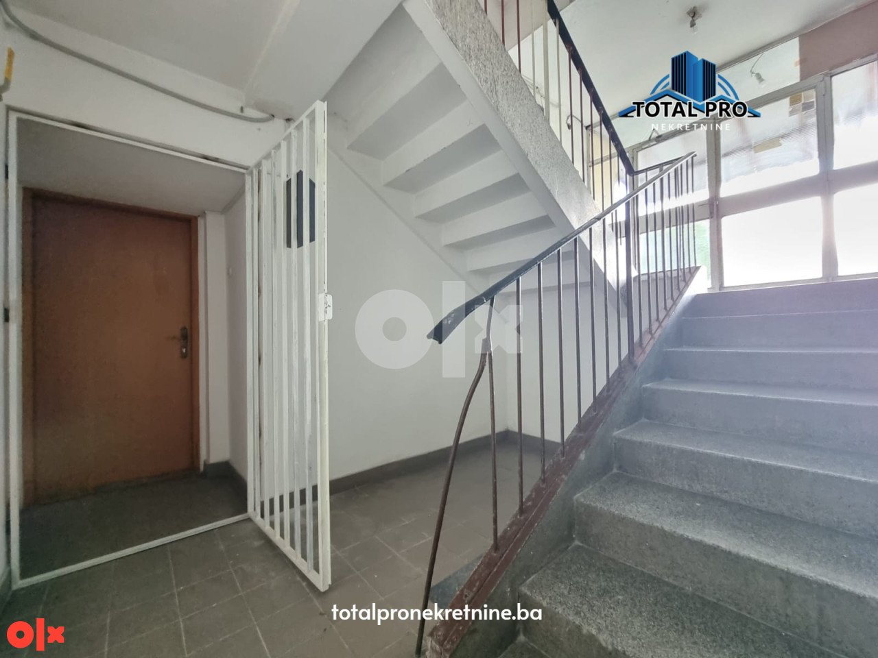TOTAL PRO/ Jednoiposoban stan 36 m2 / Koševsko brdo 18
