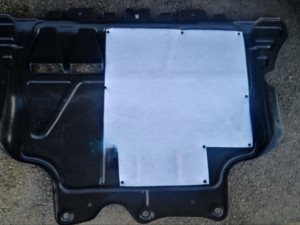 Golf 7 zastita plastika motora sa izolacijom