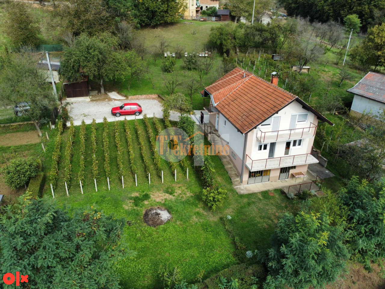 Kuća 234m2 i placa 1516m2 - Glamočani