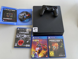 Playstation 4 Slim vise komada