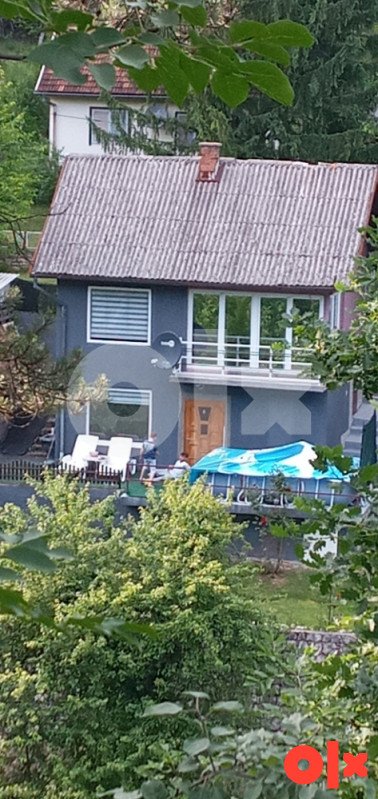 Vikendica MULIĆ  Banovići...IZDAJE SE....PRODAJE SE...