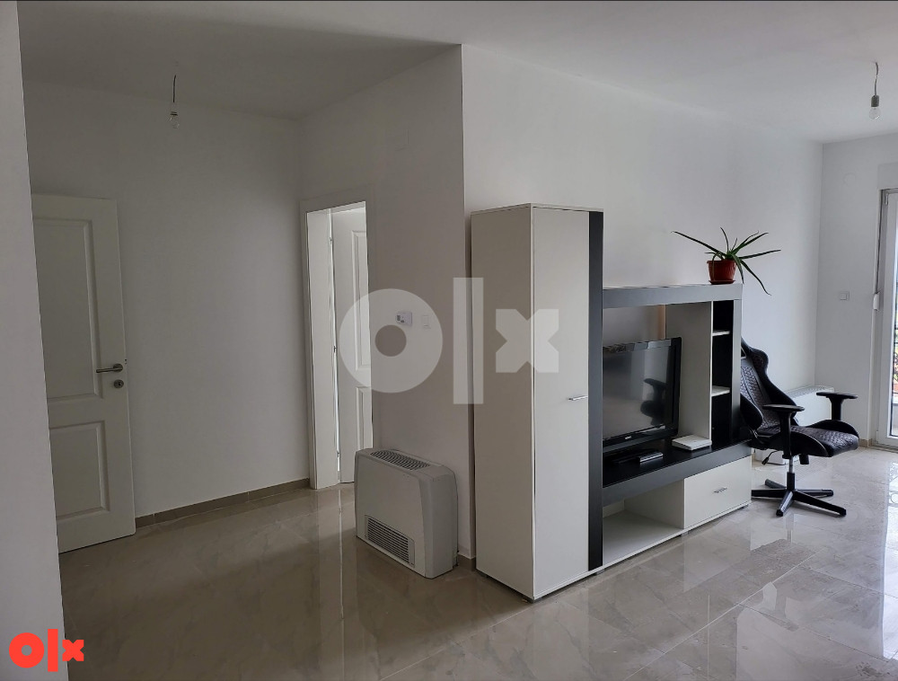 IZDAJEM TROSOBAN STAN Bijeljina 3