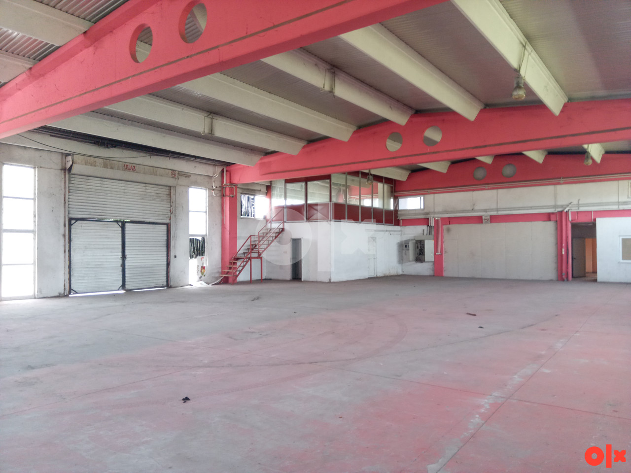 Poslovni prostor Bjelosavljevići-Sokolac 1.500m2 4