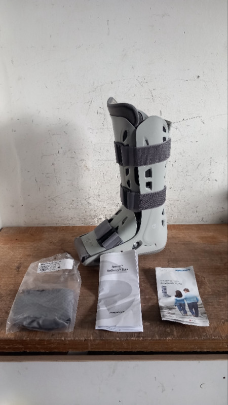 Extra ortoza čizma za noge AIRCAST sa pumpicom,br.M
