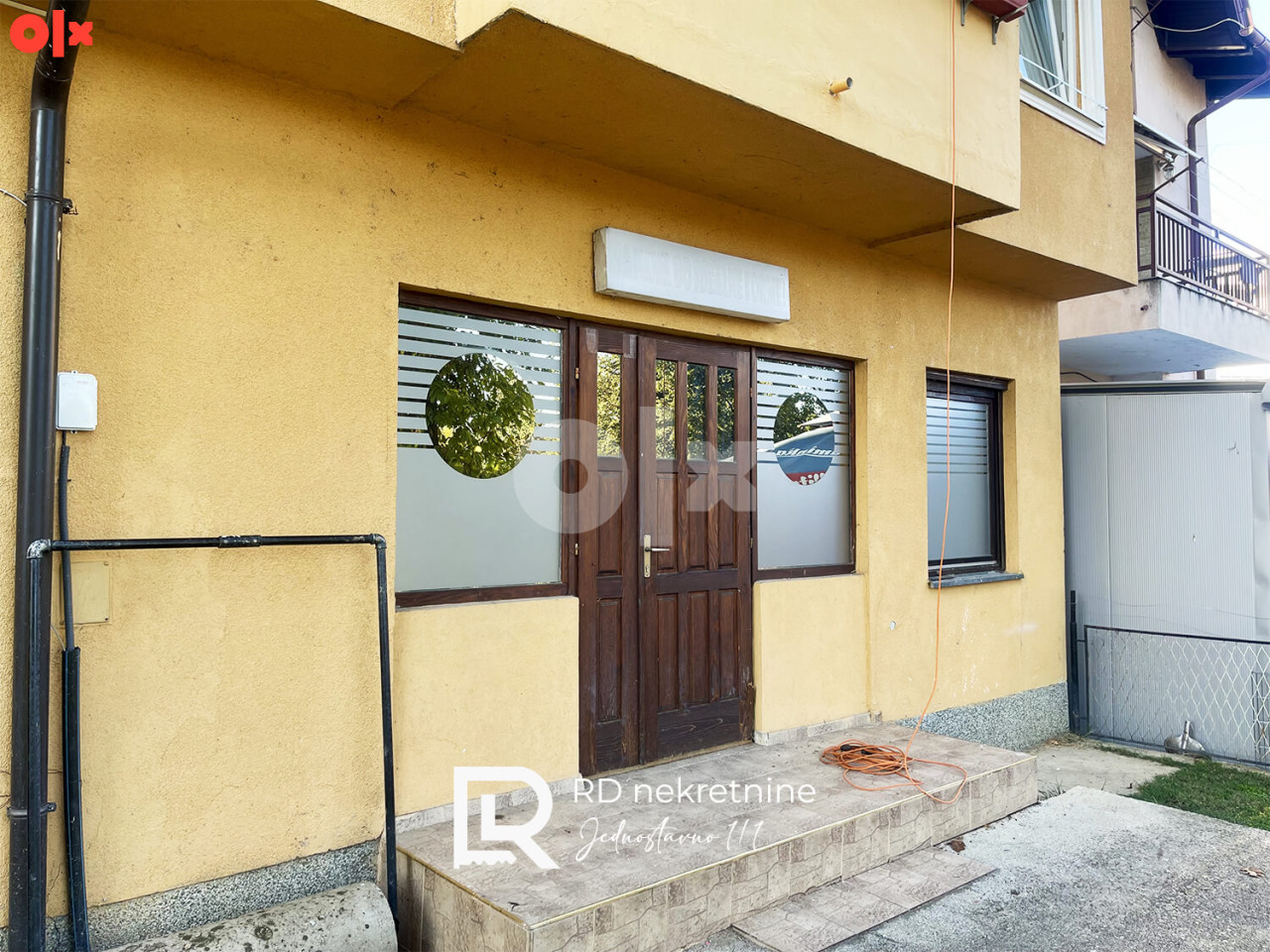 Iznajmljuje se poslovni prostor od 70 m2, Borik 15