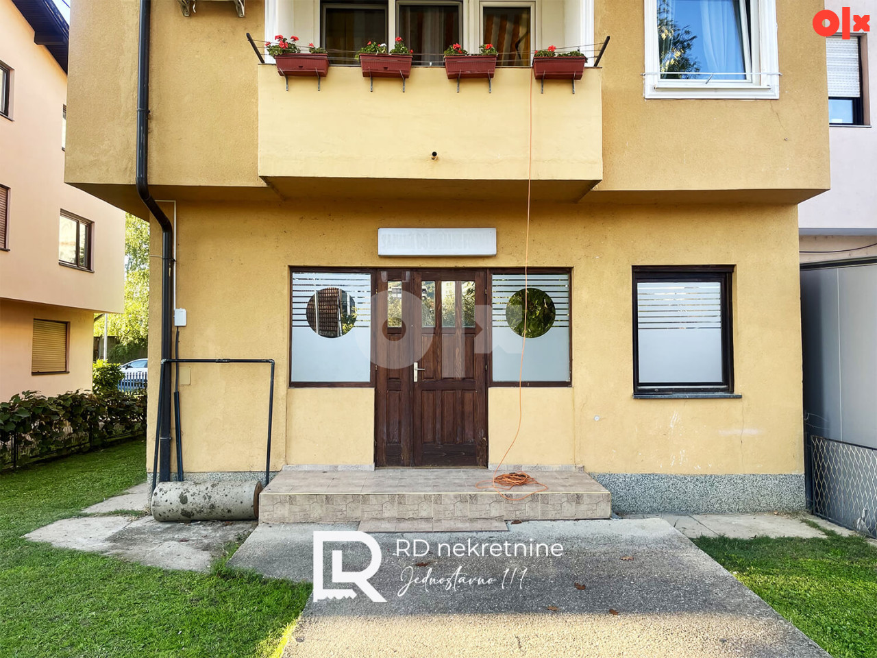 Iznajmljuje se poslovni prostor od 70 m2, Borik 16