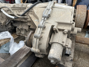 08. reduktor Jeep Commander (fotografija 9)