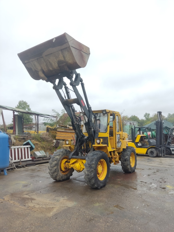 Utovarivac Volvo bm 4200