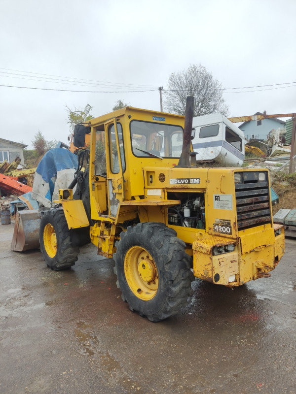 Utovarivac Volvo bm 4200