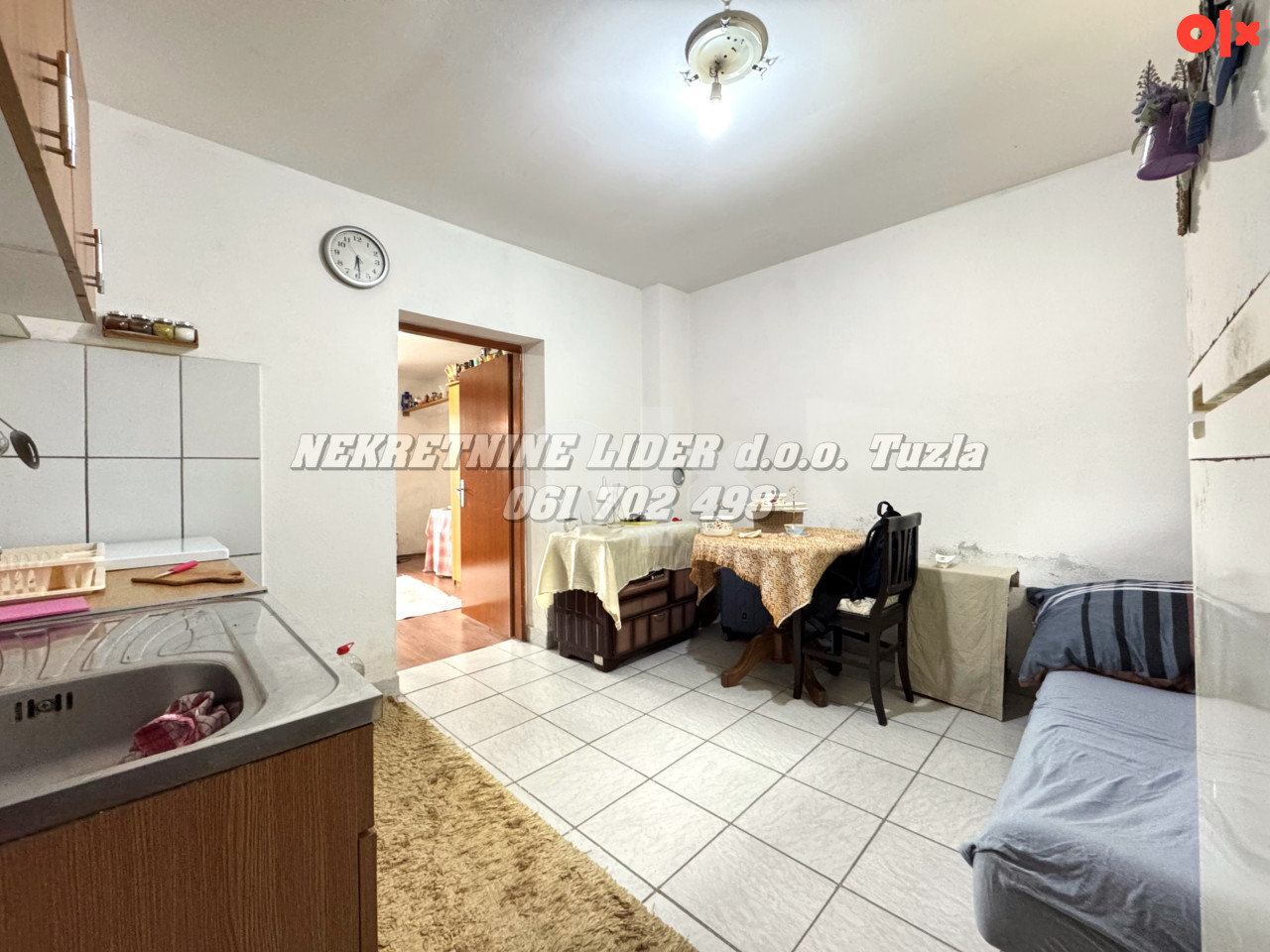 Renoviran jednoiposoban stan 39m2, mirna lokacija 6