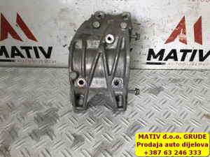 Nosač POLUOSOVINE Mercedes GLA x156 200 CDI A6512200131