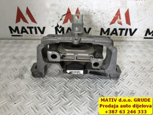 Nosač MOTORA Mercedes GLA x156 200 CDI A2462402617 2016