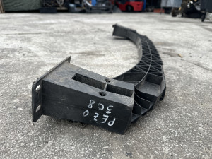 Greda prednjeg branika Peugeot 308 (fotografija 1)