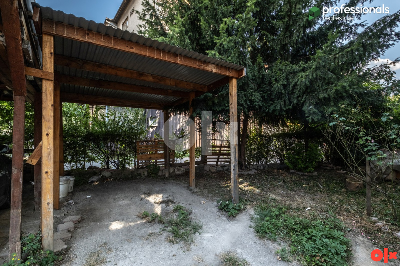 Trosoban stan Kovačići Novo Sarajevo