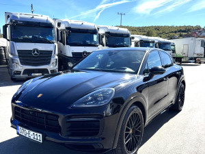 Porsche Cayenne Coupe GTS 4.0