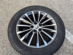 Zimske Gume 235/55 18" Nokian Hakkapeliitta R5 SUV DOT22