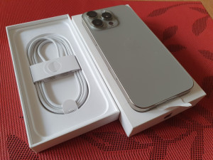 iPhone 16 pro max 256GB