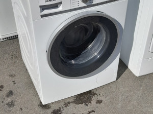 VES MASINA SIEMENS IQ700.